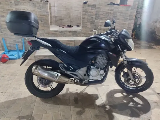 Moto Honda cb 300