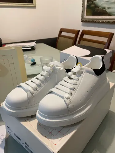 Tênis Alexander mcqueen 42