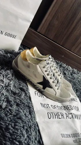Golden Goose