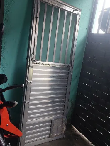 Porta de Aluminio COMPLETA