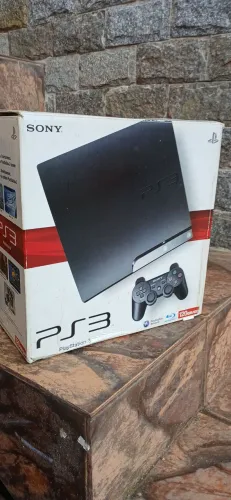 Playstation 3 slim 500gb completo na caixa