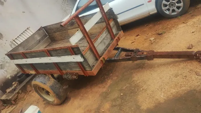 Carretinha pra trator 