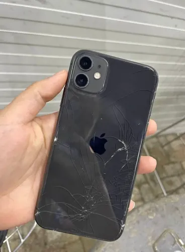 iPhone 11