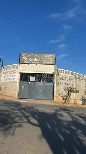 Galpão para aluguel 343m² em Tangarás, Bauru - SP