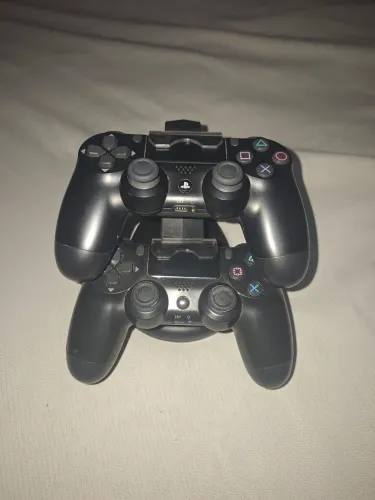 Ps4 slim 1T
