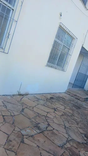 Casa 3/4 com ampla área frontal