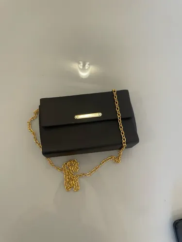 Roupas pouco usadas