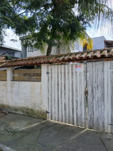 Aluga-se casa baixa
