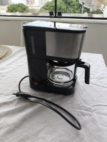 KIT Chaleira elétrica + Cafeteira Oster Inox Compacta 0,75L - 127V - Seminova