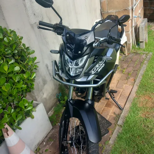 Moto bastante conservada moto com proteção ante furto na inginição