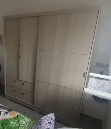 Guarda Roupa