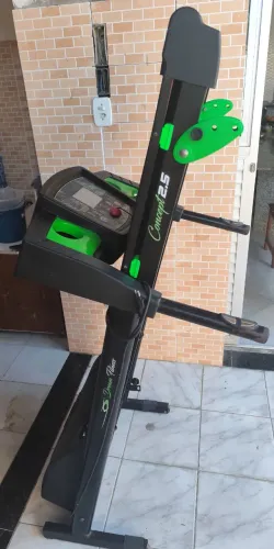 ESTEIRA ELÉTRICA DREAM FITNESS CONCEPT 2.5 - EXCELENTE ESTADO