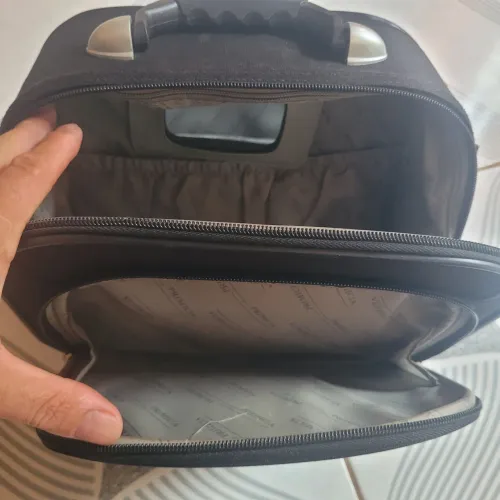 Vendo uma sacola,frasqueira.sacola pra viagem.