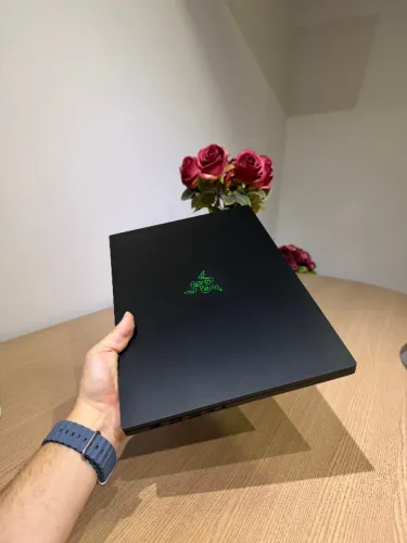  Notebook Razer Blade i9 RTX 4090 64Gb DDR5 2Tb SSD NVMe 4k 240Hz Teclado Chroma(Garantia)