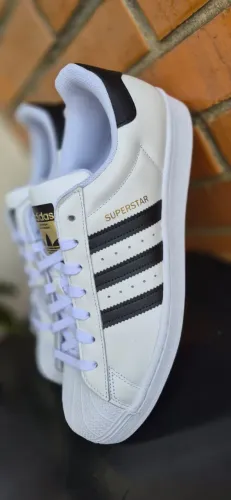 Tênis Adidas Superstar Originals Tam. 41 (NOVO)