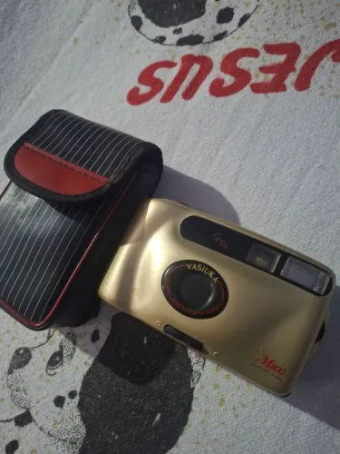 Vendo essa máquina fotográfica (RELÍQUIA). POR APENAS 30 REAIS 