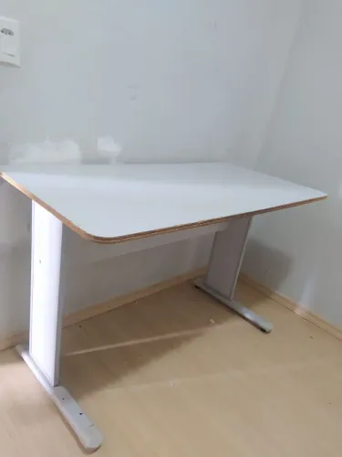 Mesa de estudo /escritório