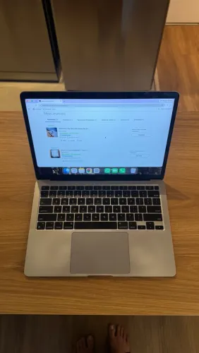MacBook Air m1 8GB