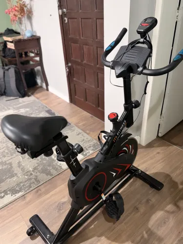 Bike Ergométrica Spinning com Roda de Inércia 8 kg