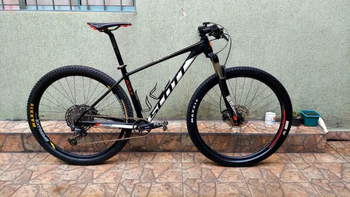 Bike Aro 29 scott scale 980 alumínio 12v dehora freio hidraulico