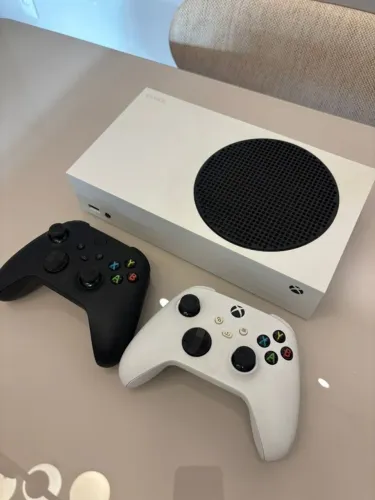 X Box Series S 512GB - Excelente estado SEMINOVO
