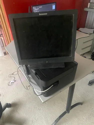 Monitor 15 polegadas