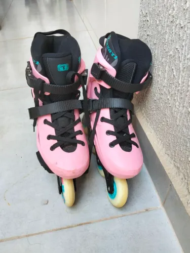 Patins Revolt Rose - 80mm ABEC-9