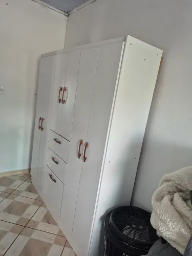 Guarda roupa 3 portas 3 gvts branco