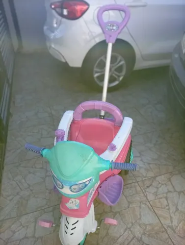 Motoca infantil Semi nova 