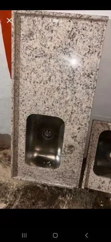Pia de cozinha com cuba inox