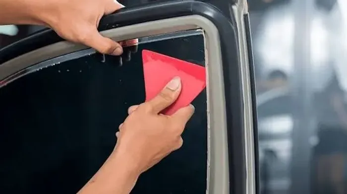Aplicador de Insulfilm automotivo