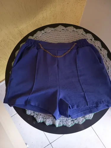 Short roxo