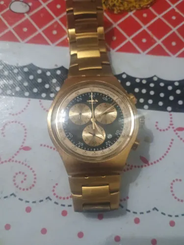 Vendo um relógio Swatch