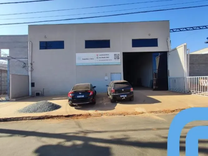 GALPAO COMERCIAL em Aparecida de Goiânia - Goiás, Jardim Transbrasiliano