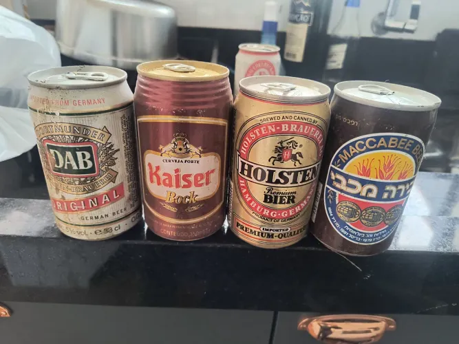 Latas de cervejas antigas lacradas