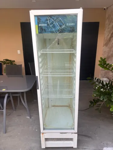 REFRIGERADOR METALFRIO USADO