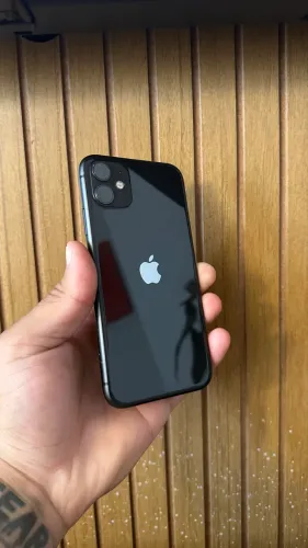 iPhone 11 - 128GB