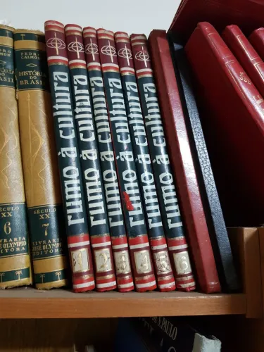 Enciclopédia antiga Rumo a Cultura