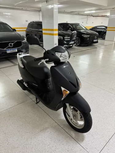 Honda lead scooter