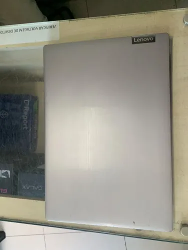 Lenovo S145 tela 15 8 gb mem e 240 SSD .Bom e barato