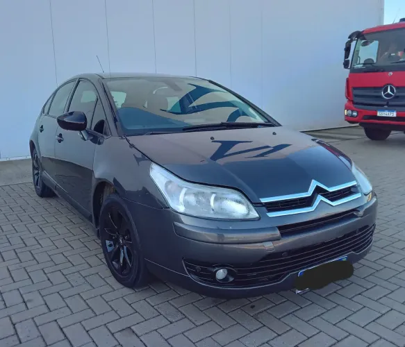 Citroen C4 GLX 2.0 Flex 16V 5P Aut. 2011