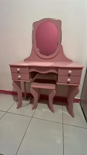Penteadeira cor de rosa