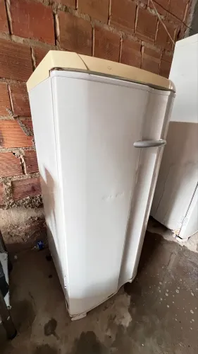 Freezer Vertical Electrolux, 1 Porta, 197l, Branco - Fe23 (Usado)