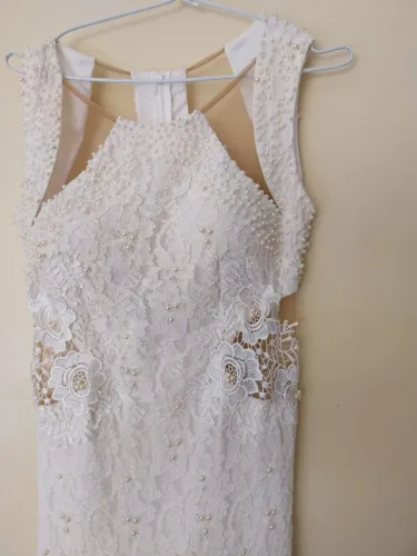 Vestido de noiva e formatura. 