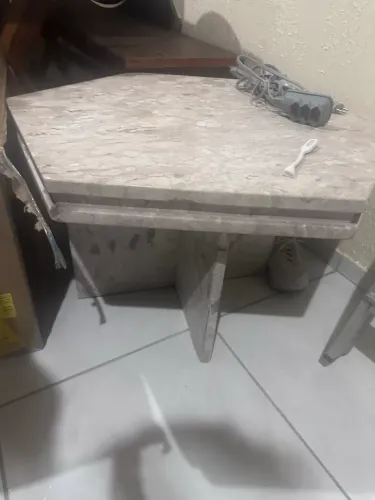 Mesinha de mármore Travertino