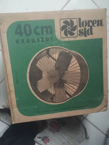 Vendo uma chapa 4 queimadores e um exaustor novo na caixa