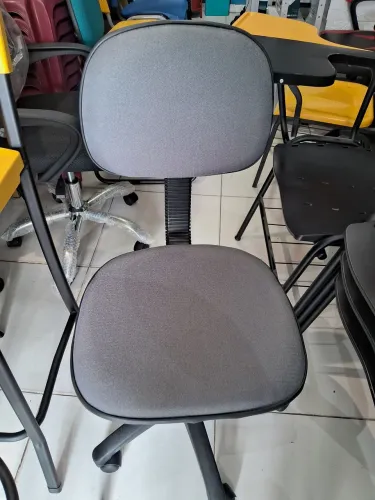 Cadeira giratória secretaria