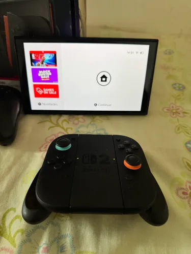 Nintendo Switch 2 Semi Novo com Pro Controller