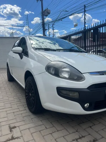 Fiat Punto Attractive 1.4 Fire Flex 8V 5P 2014