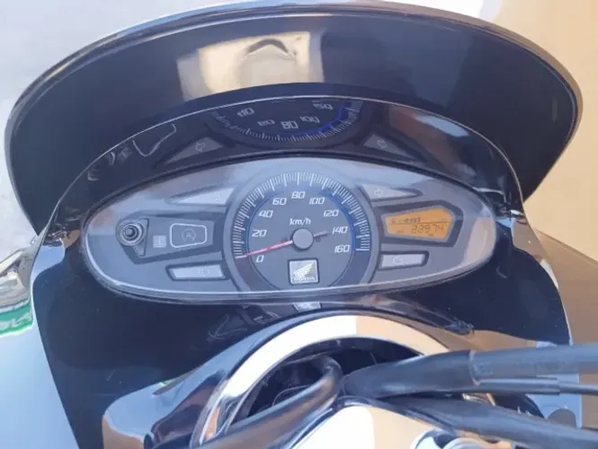 Honda Pcx 150 DLX com apenas 23mil km